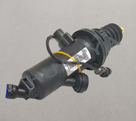 Clutch Master Cylinder - pic2